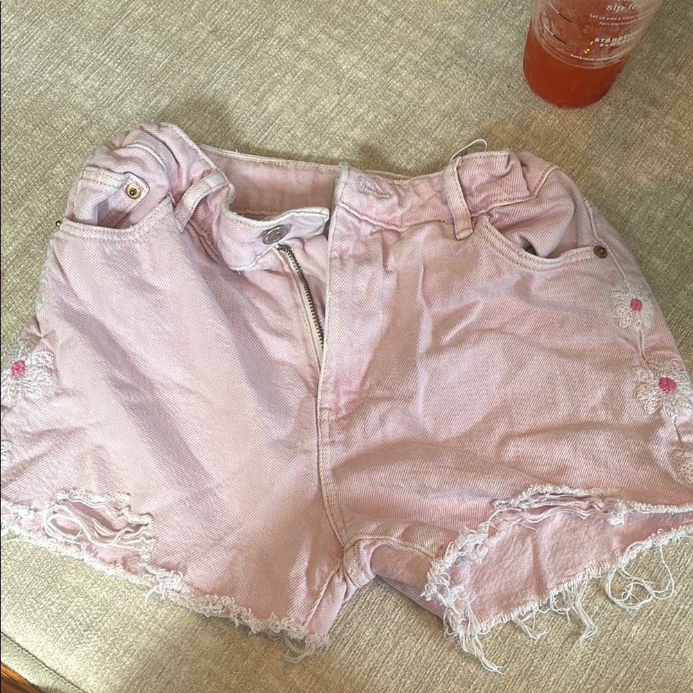 Zara Light Pink Frayed Jean Shorts